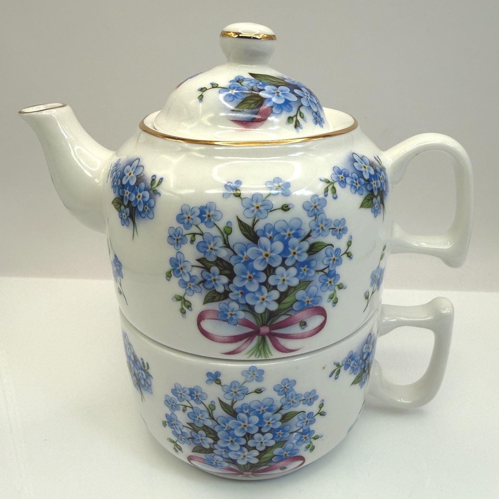 VINTAGE Heirloom Fine Bone China Forget Me Not Tea for One Teapot Cup England